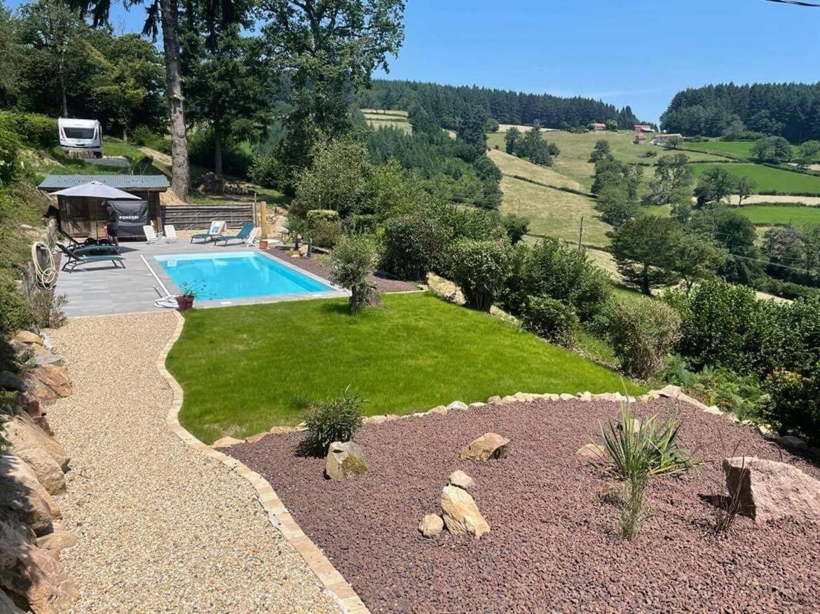 La Mazille , cossy vakantiestudio met zwembad in zuid-Bourgogne Anglure-sous-Dun Exterior foto
